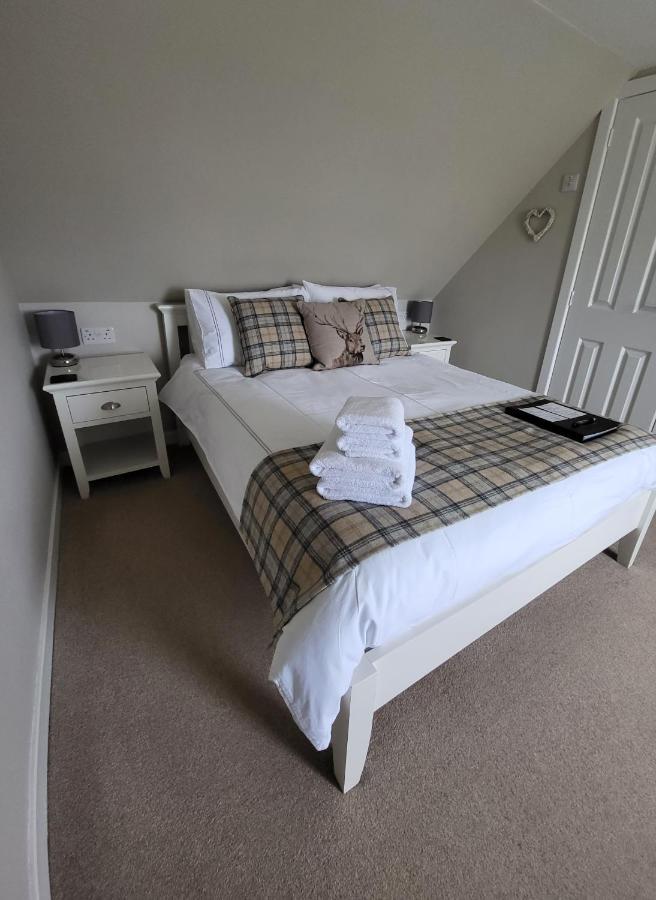 An Cnoc Bed & Breakfast Staffin Exterior photo